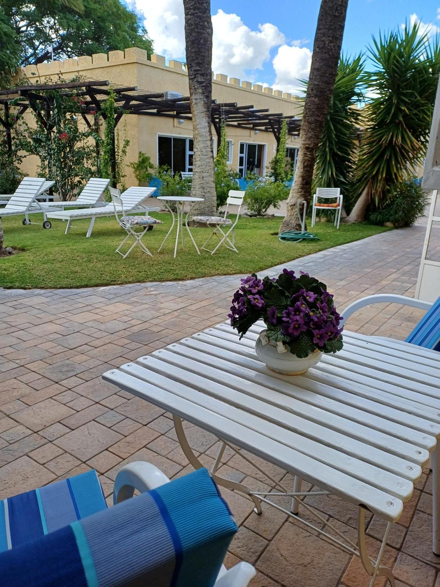 Capbon Guesthouse Windhoek Luaran gambar